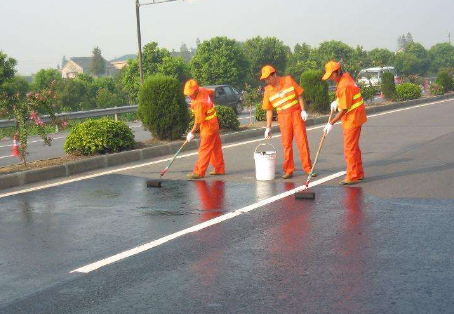 东营 彩色路面喷漆维修改色的使用寿命有多长？